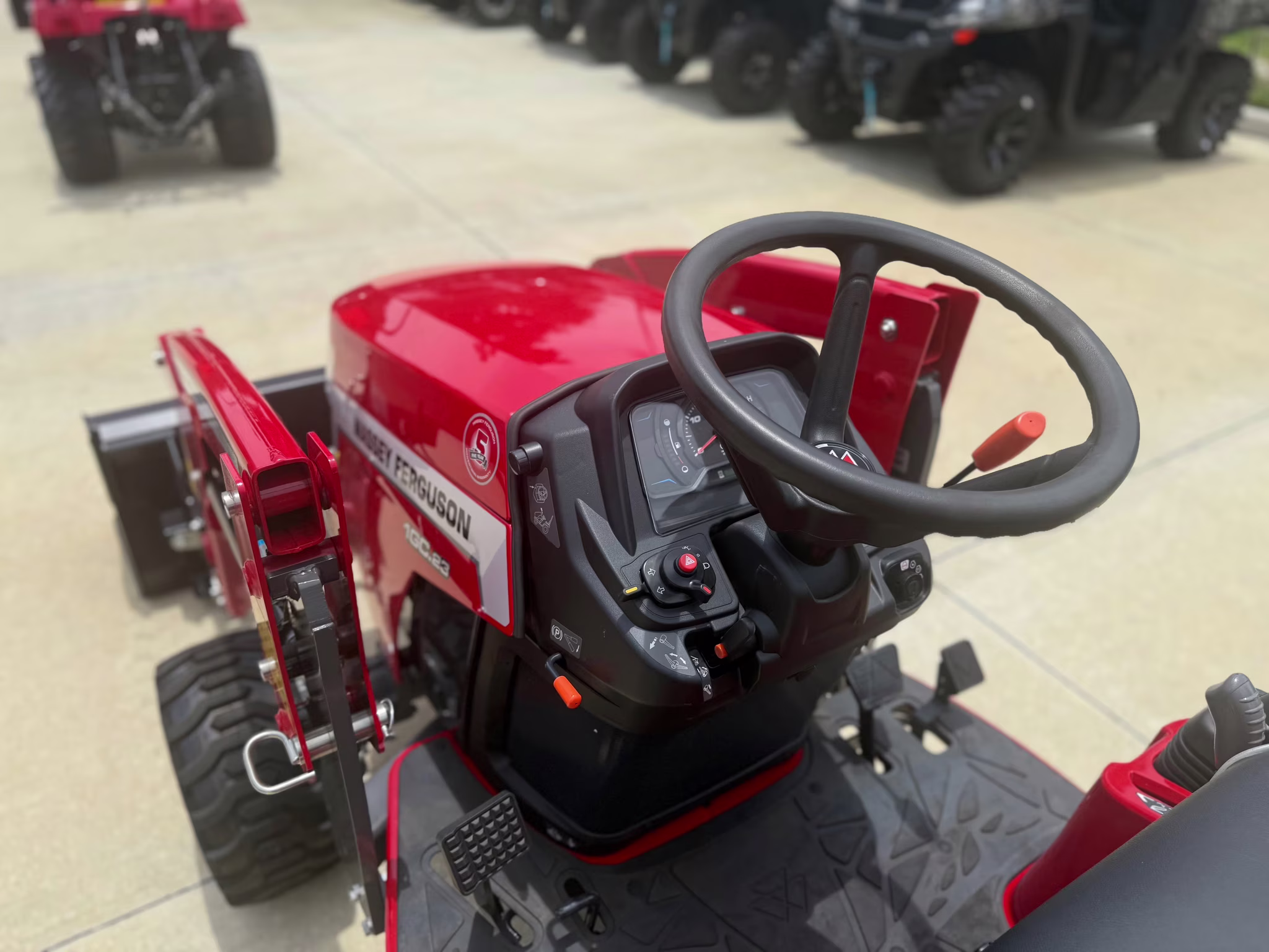 2025 - Massey Ferguson MF 1GC Series 1GC.23B HST 4WD Ag Equipment