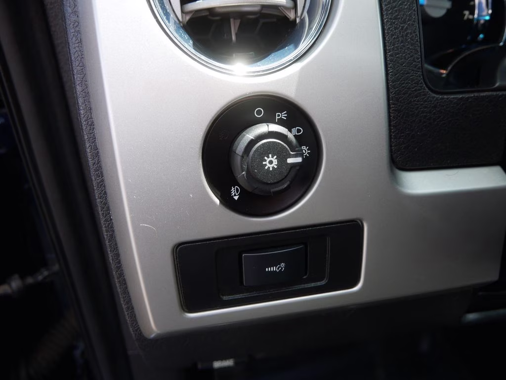 2013 Blue Ford F-150 Lariat w/ 502A Pckg 4X4 Truck