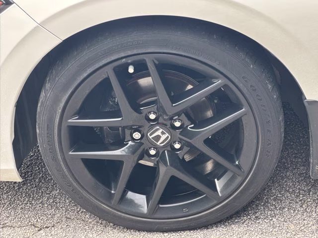 2022 White Honda Civic Sedan Sport FWD Sedan
