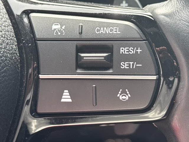 2022 White Honda Civic Sedan Sport FWD Sedan