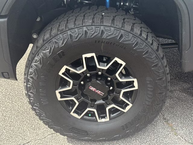 2026 Sterling Metallic GMC Sierra 2500HD AT4X 4X4 Truck