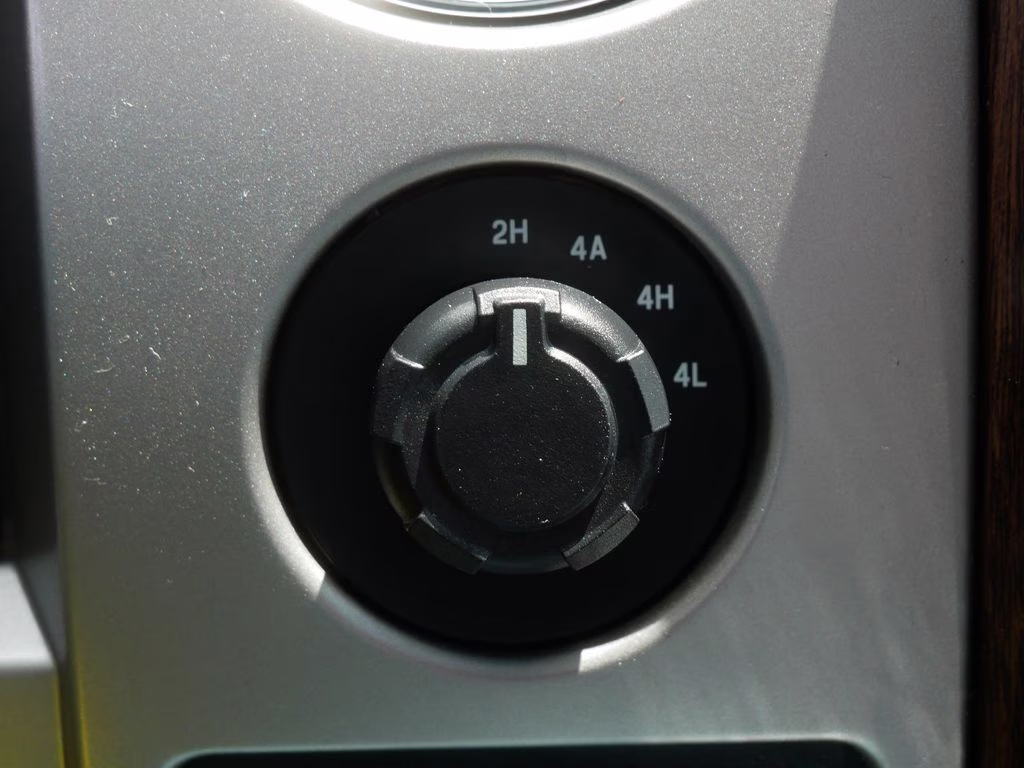2013 Blue Ford F-150 Lariat 4X4 Truck