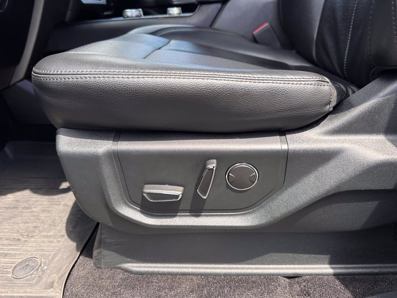 2019 Agate Black Metallic Ford Expedition XLT 4x4 4X4 SUV