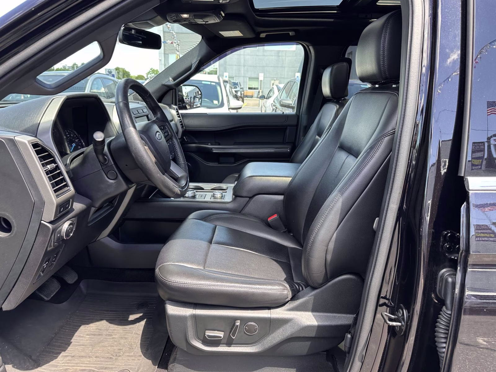2019 Agate Black Metallic Ford Expedition XLT 4x4 4X4 SUV
