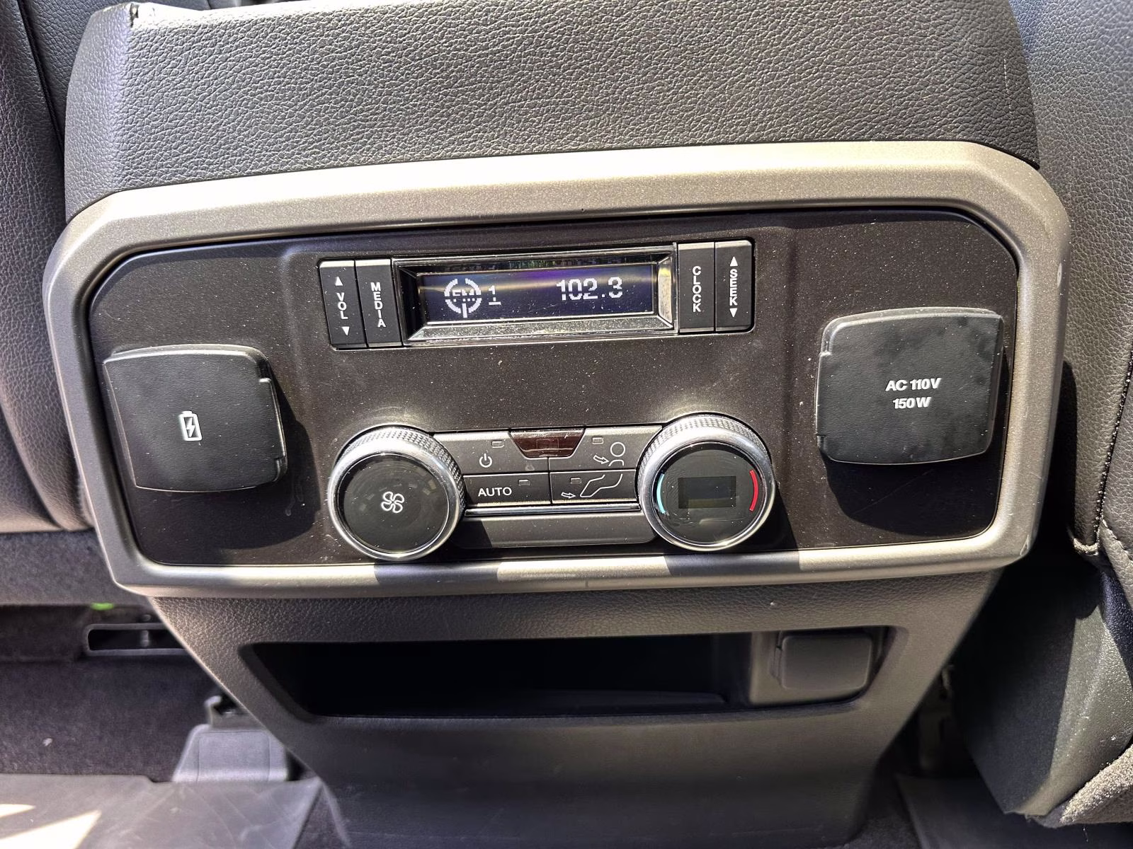 2019 Agate Black Metallic Ford Expedition XLT 4x4 4X4 SUV