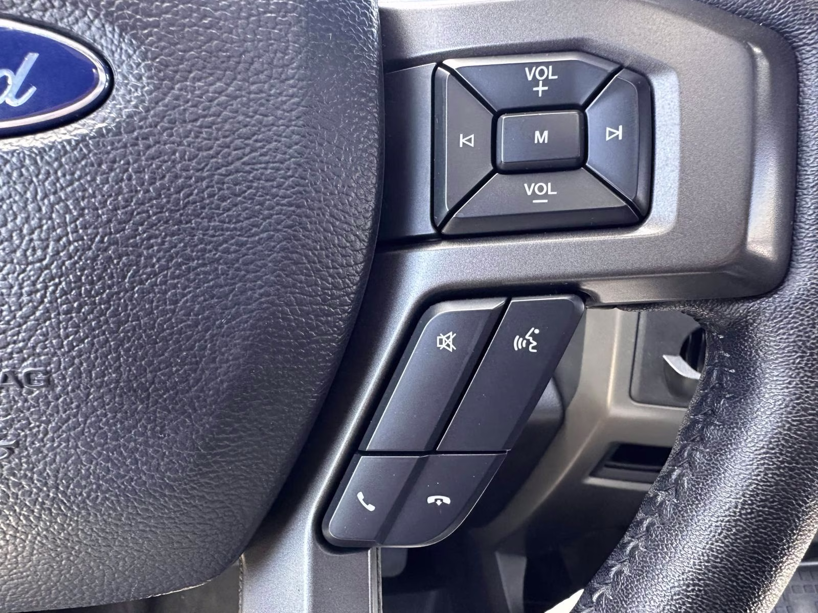 2019 Agate Black Metallic Ford Expedition XLT 4x4 4X4 SUV