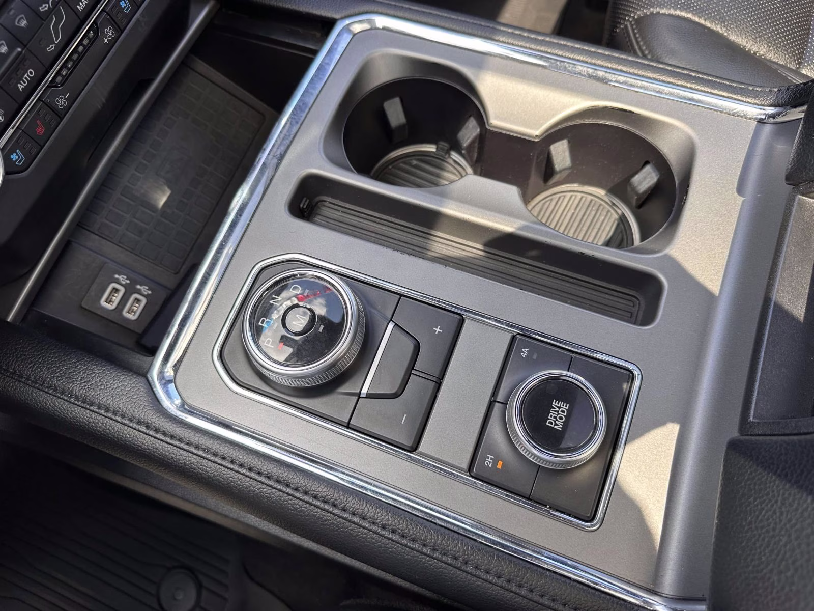 2019 Agate Black Metallic Ford Expedition XLT 4x4 4X4 SUV