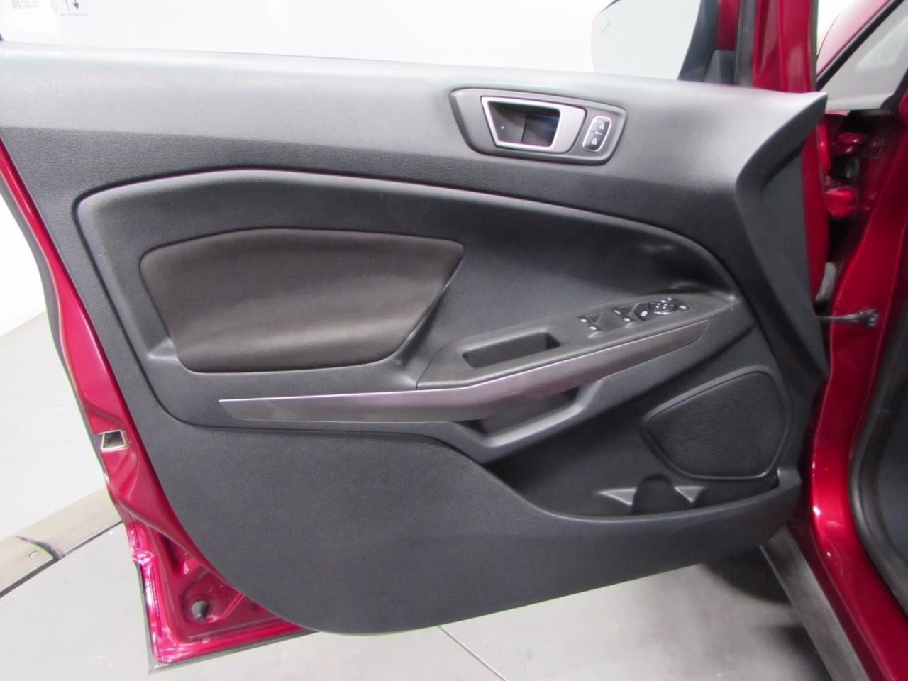 2020 Ruby Red Metallic Tinted Clearcoat Ford EcoSport SE FWD SUV