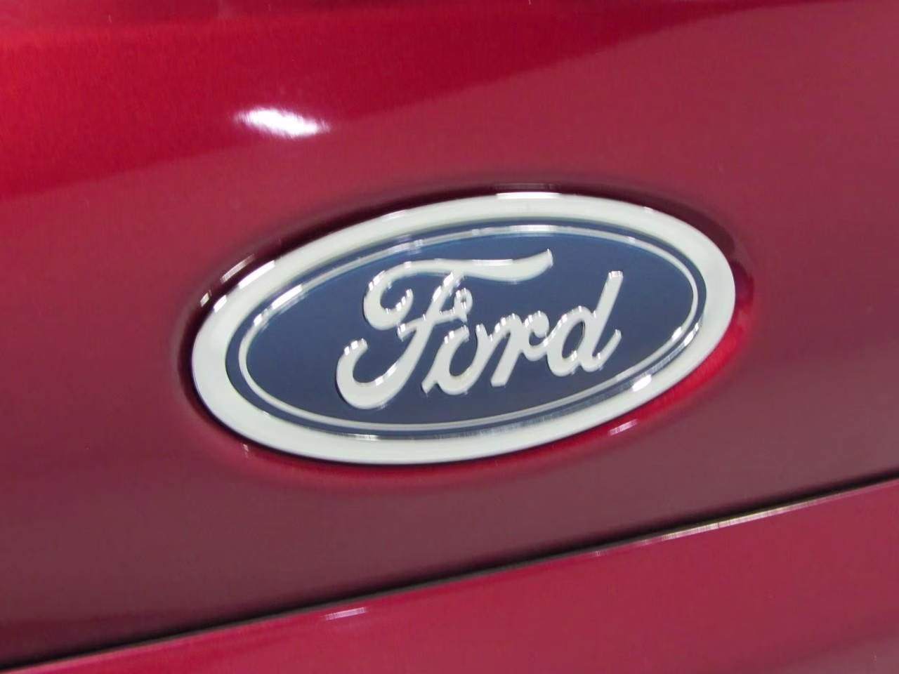2020 Ruby Red Metallic Tinted Clearcoat Ford EcoSport SE FWD SUV