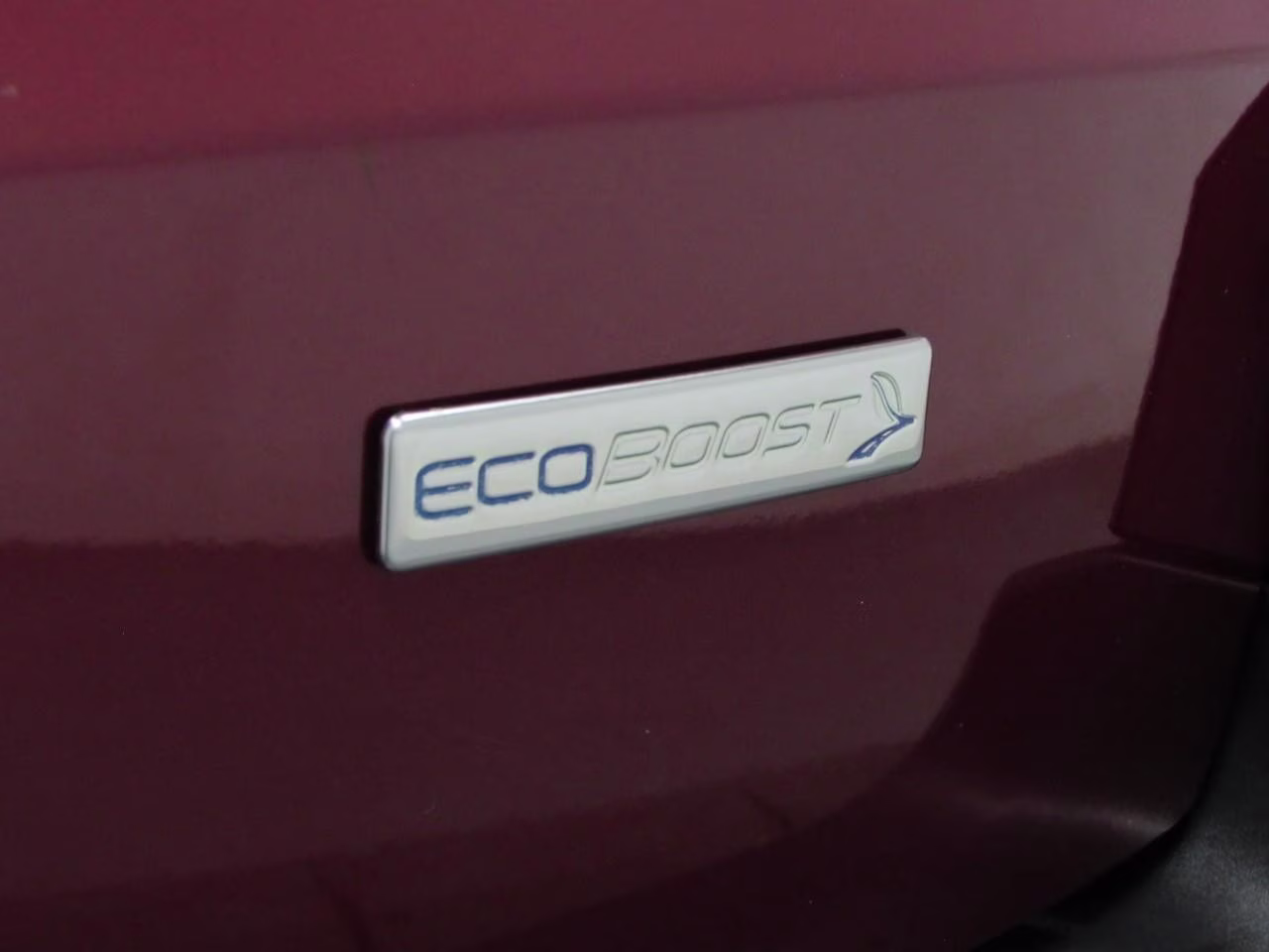 2020 Ruby Red Metallic Tinted Clearcoat Ford EcoSport SE FWD SUV