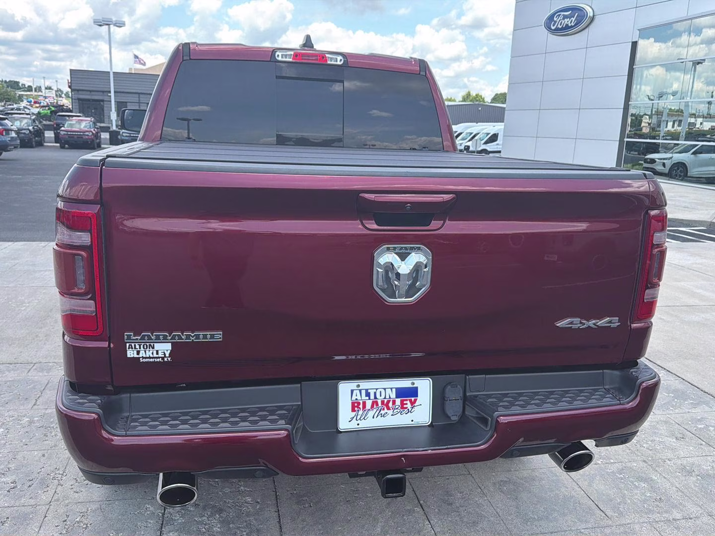 2022 Delmonico Red Pearlcoat Ram 1500 Laramie 4X4 Truck