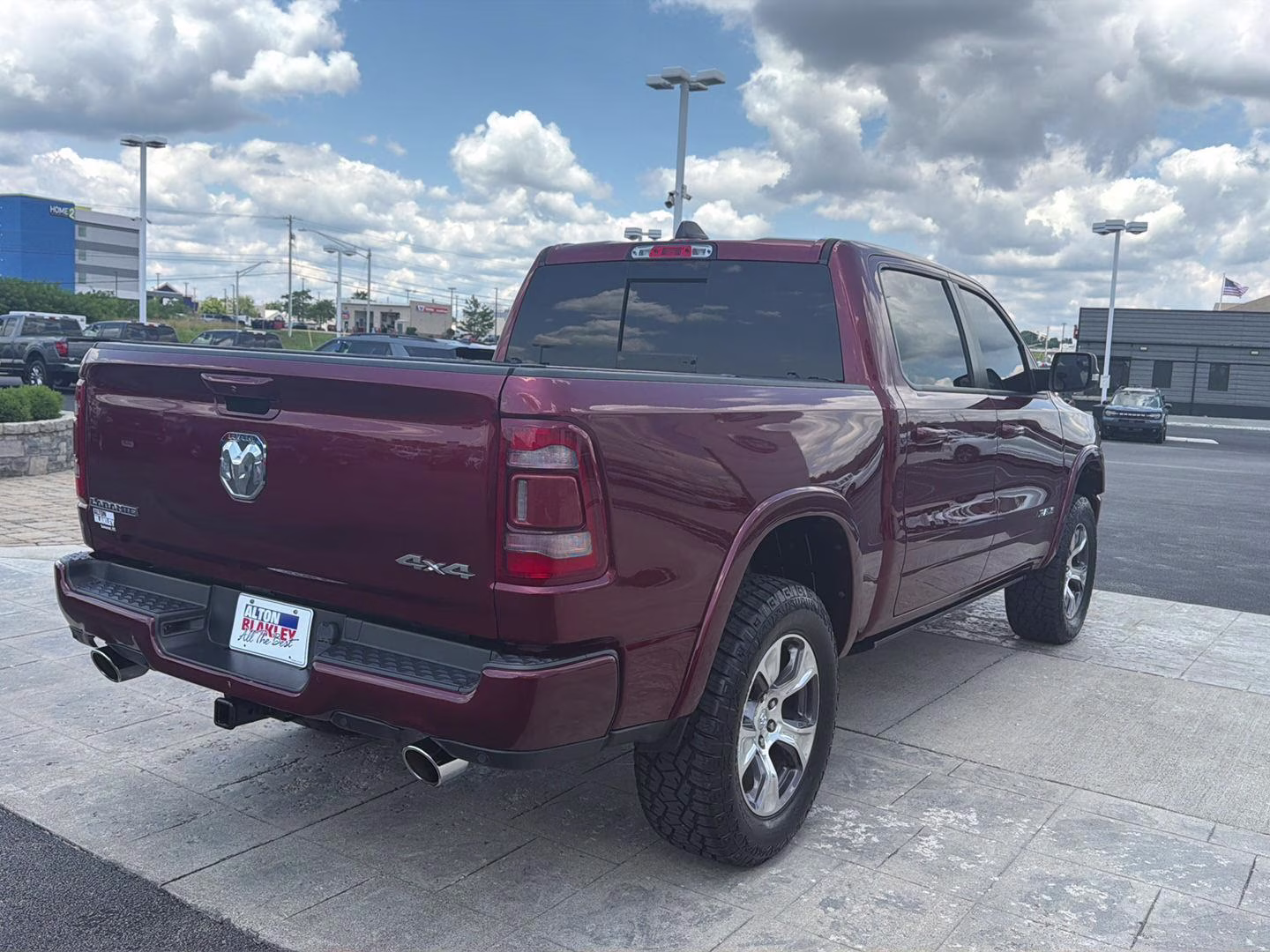 2022 Delmonico Red Pearlcoat Ram 1500 Laramie 4X4 Truck