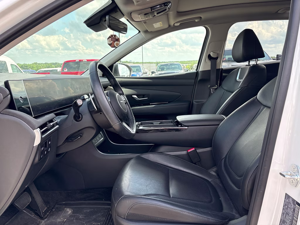 2025 Creamy White Pearl Hyundai Tucson Hybrid Limited AWD SUV