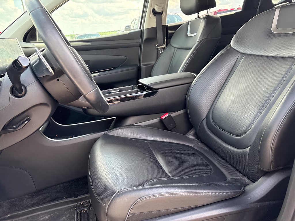 2025 Creamy White Pearl Hyundai Tucson Hybrid Limited AWD SUV