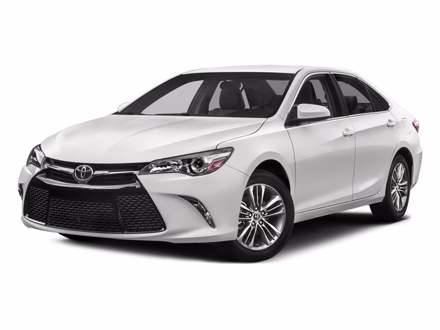 2016 Super White Toyota Camry SE FWD Sedan