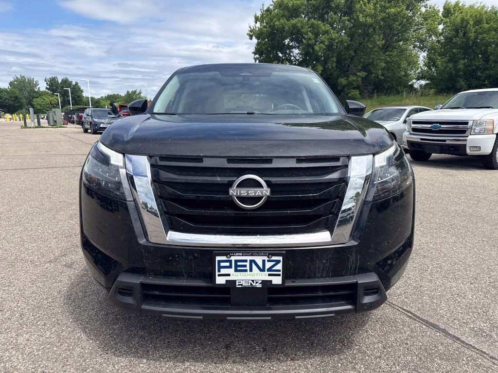 2023 Super Black Nissan Pathfinder S 4X4 SUV