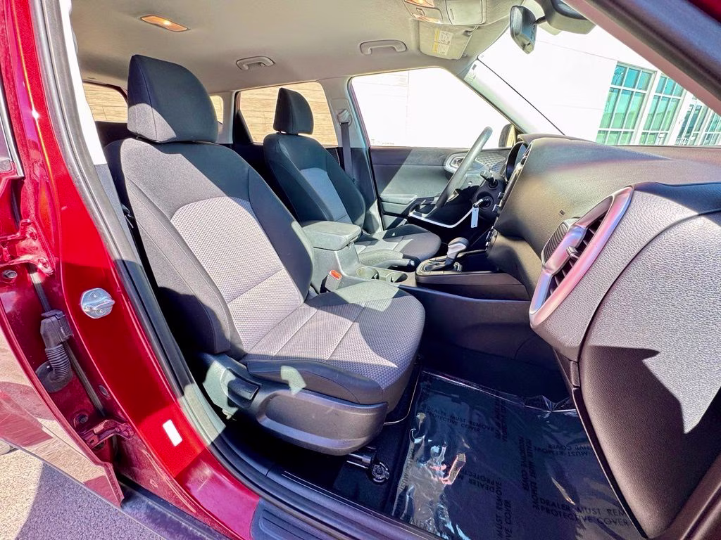 2023 Mars Orange Kia Soul LX FWD Hatchback