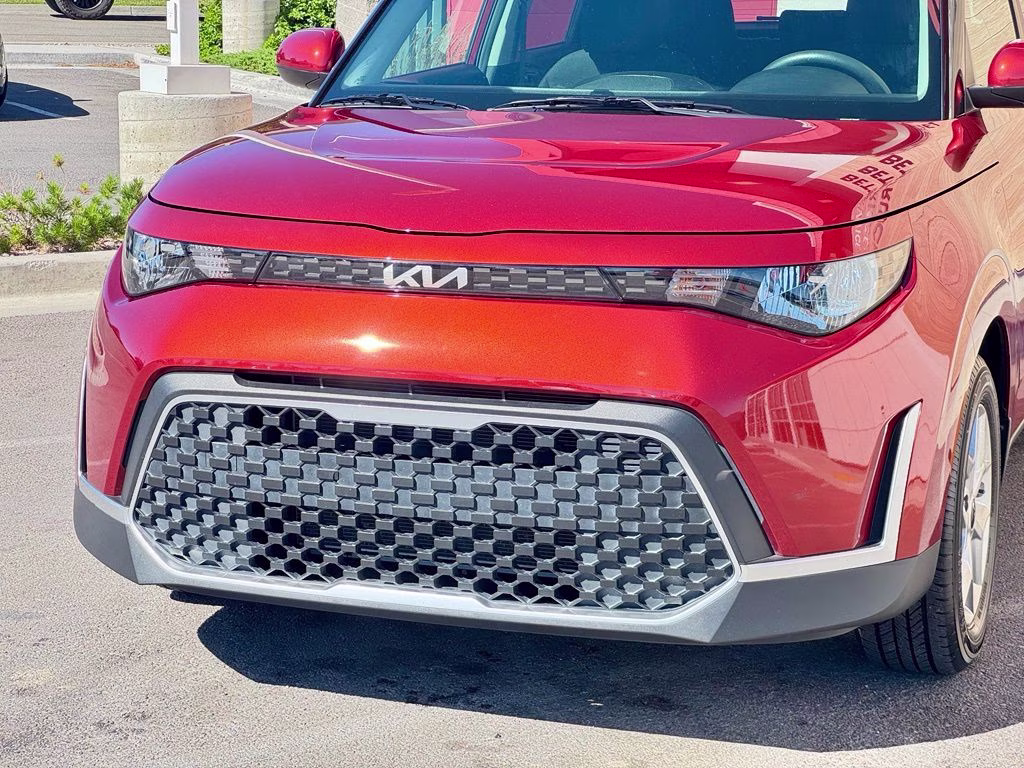 2023 Mars Orange Kia Soul LX FWD Hatchback