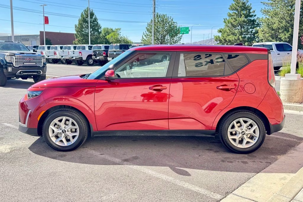 2023 Mars Orange Kia Soul LX FWD Hatchback