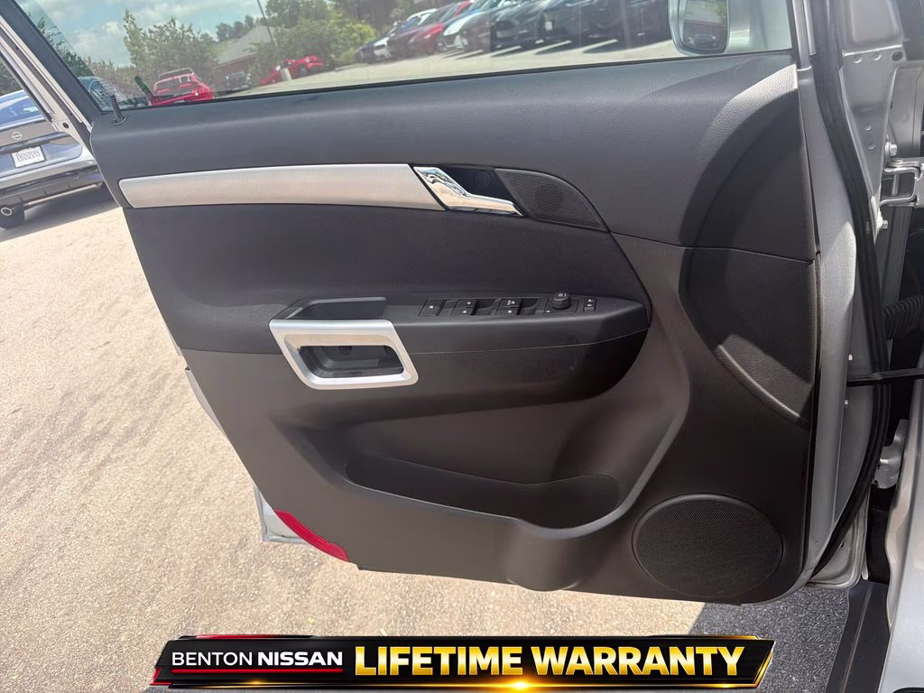 2012 Silver Ice Metallic Chevrolet Captiva Sport 2LS FWD SUV
