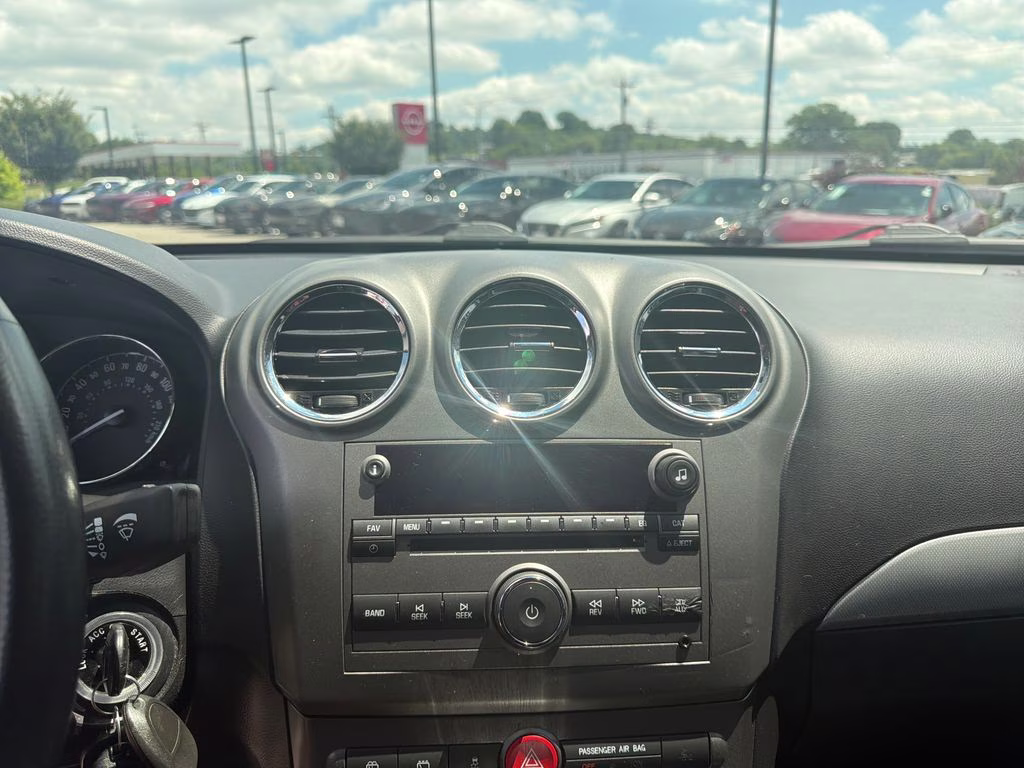 2012 Silver Ice Metallic Chevrolet Captiva Sport 2LS FWD SUV