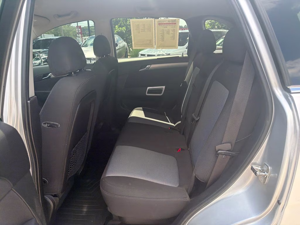 2012 Silver Ice Metallic Chevrolet Captiva Sport 2LS FWD SUV