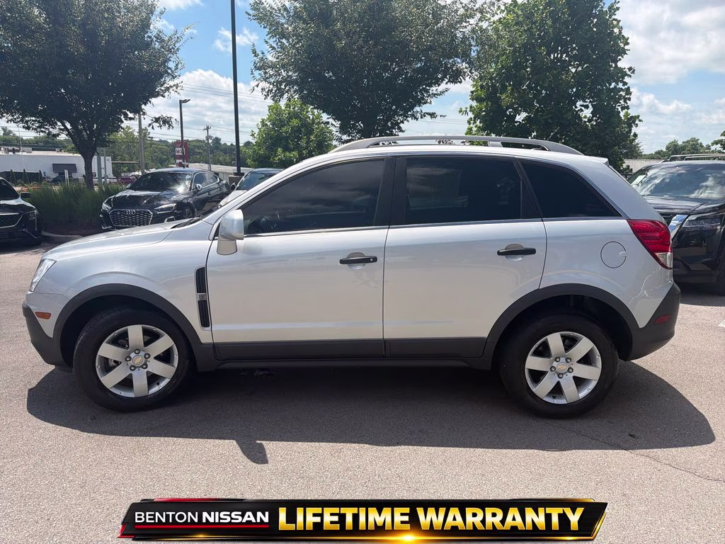2012 Silver Ice Metallic Chevrolet Captiva Sport 2LS FWD SUV