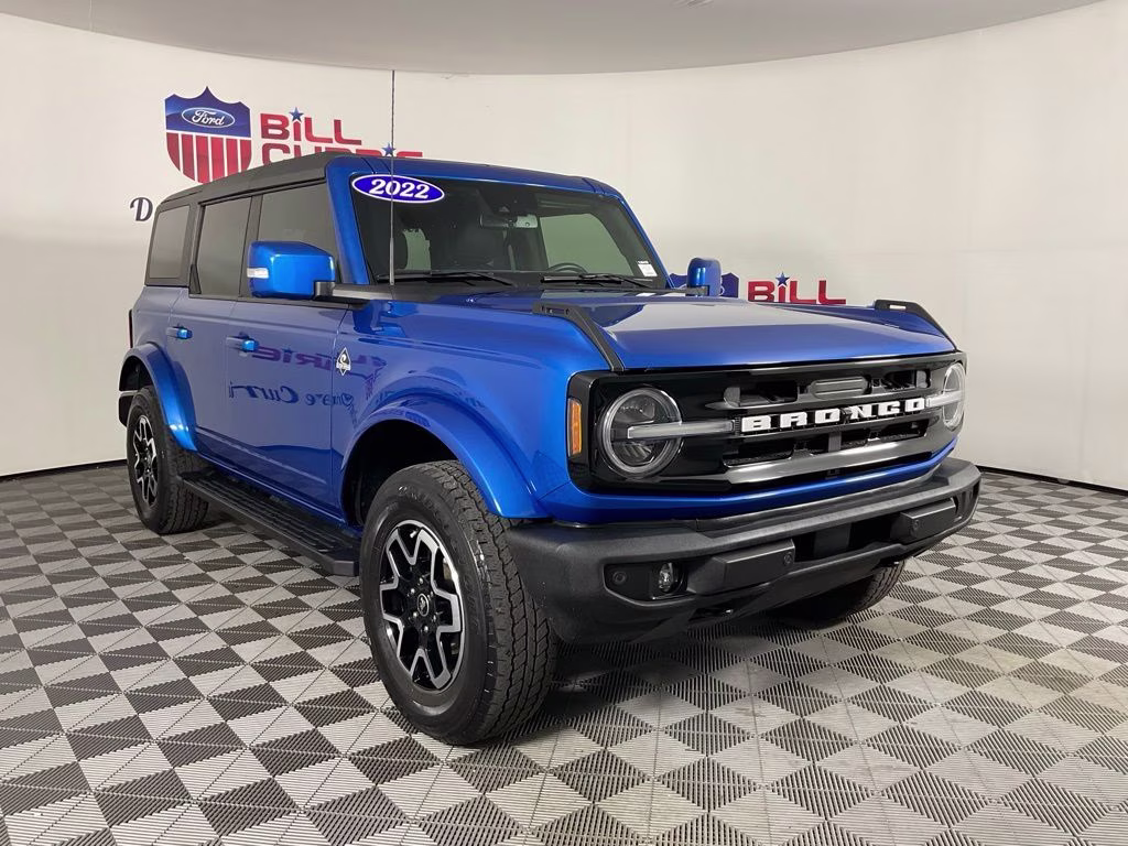 2022 Blue Metallic Ford Bronco Outer Banks 4X4 SUV
