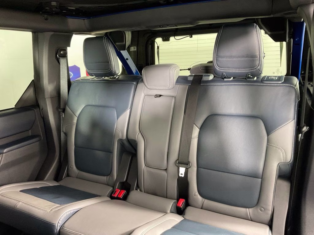 2022 Blue Metallic Ford Bronco Outer Banks 4X4 SUV