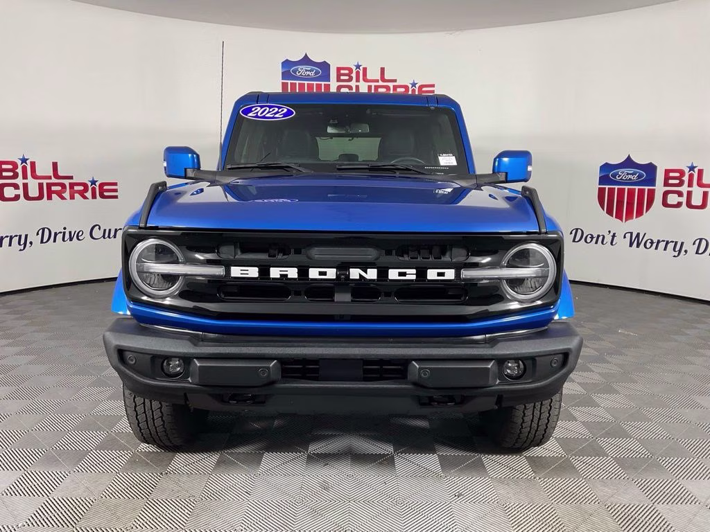 2022 Blue Metallic Ford Bronco Outer Banks 4X4 SUV