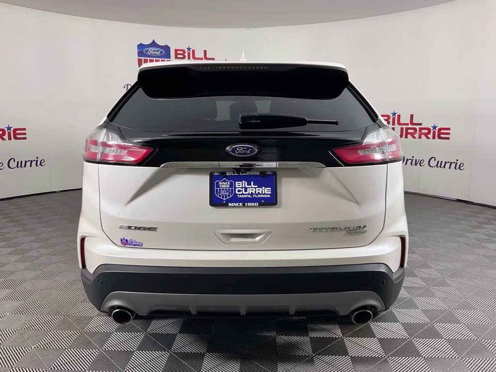 2019 White Platinum Clearcoat Metallic Ford Edge Titanium FWD SUV