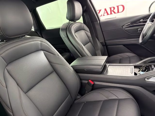 2025 Black Metallic Lincoln Nautilus Premiere AWD SUV