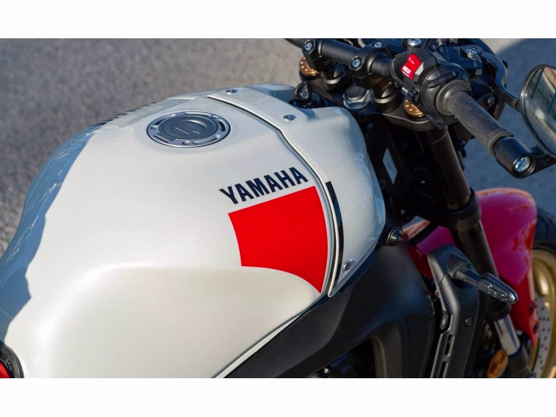 2024 Heritage White Yamaha XSR900 Motorcycle