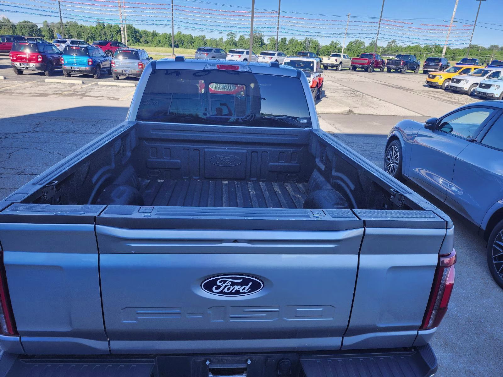 2025 Iconic Silver Ford F-150 LARIAT 4X4 Truck