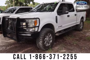 2017 White Ford Super Duty F-250 SRW XL 4X4 Truck