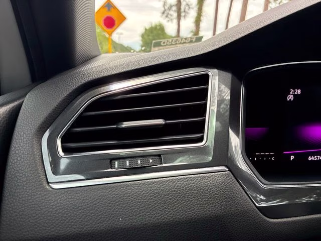 2022 White Volkswagen Tiguan 2.0T SE R-Line Black FWD SUV