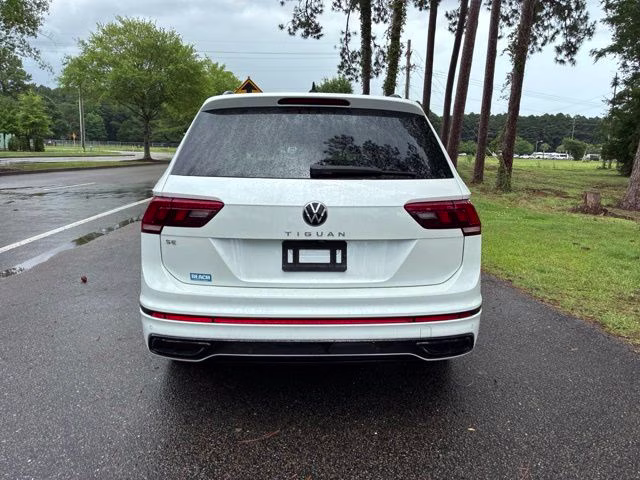 2022 White Volkswagen Tiguan 2.0T SE R-Line Black FWD SUV