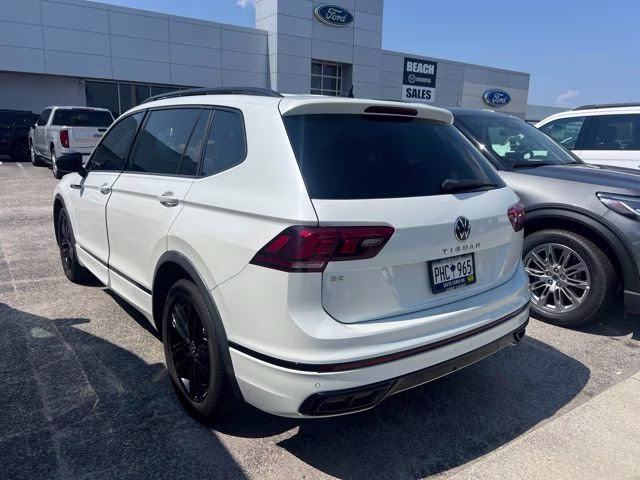 2022 White Volkswagen Tiguan 2.0T SE R-Line Black FWD SUV
