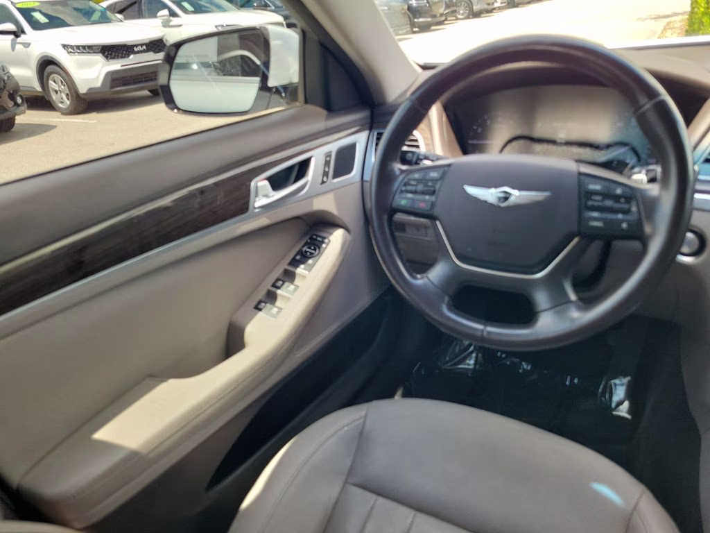 2018 Casablanca White Genesis G80 3.8L RWD Sedan