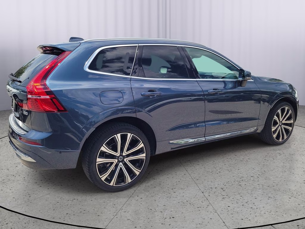2023 Denim Blue Metallic Volvo XC60 Ultimate Bright Theme FWD SUV