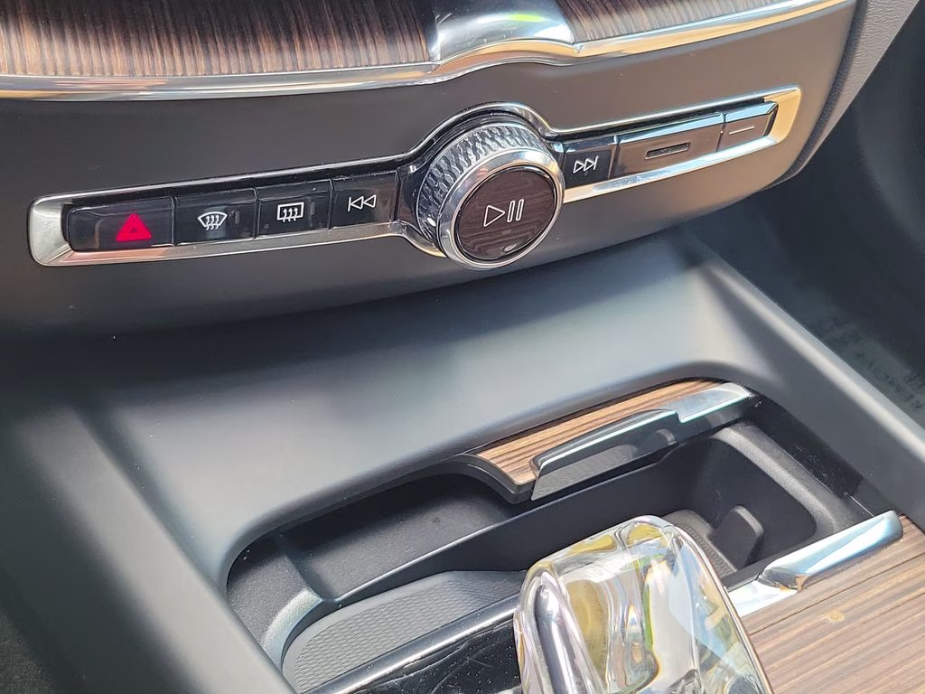 2023 Denim Blue Metallic Volvo XC60 Ultimate Bright Theme FWD SUV