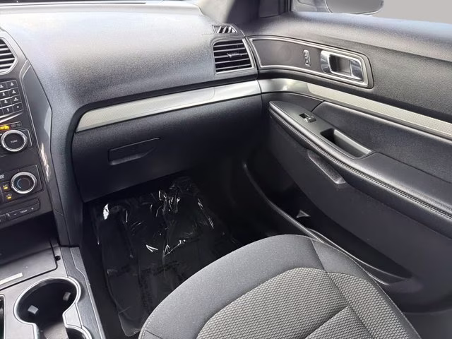 2019 Ingot Silver Ford Explorer XLT FWD SUV