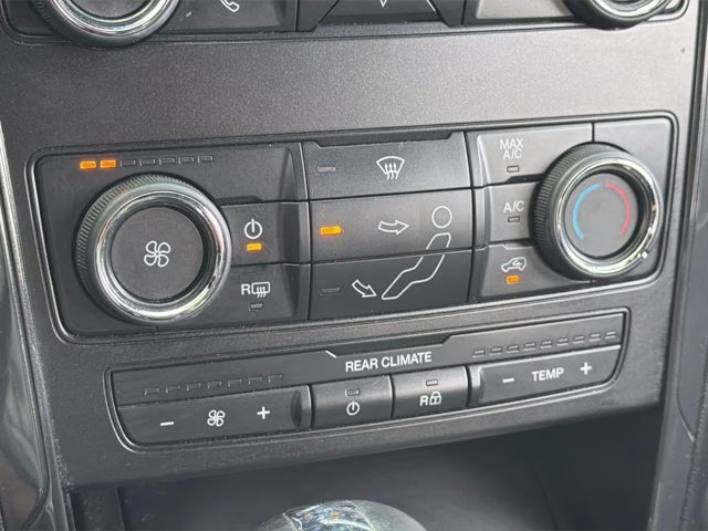 2019 Ingot Silver Ford Explorer XLT FWD SUV
