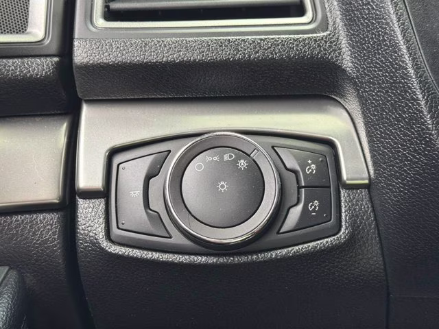 2019 Ingot Silver Ford Explorer XLT FWD SUV