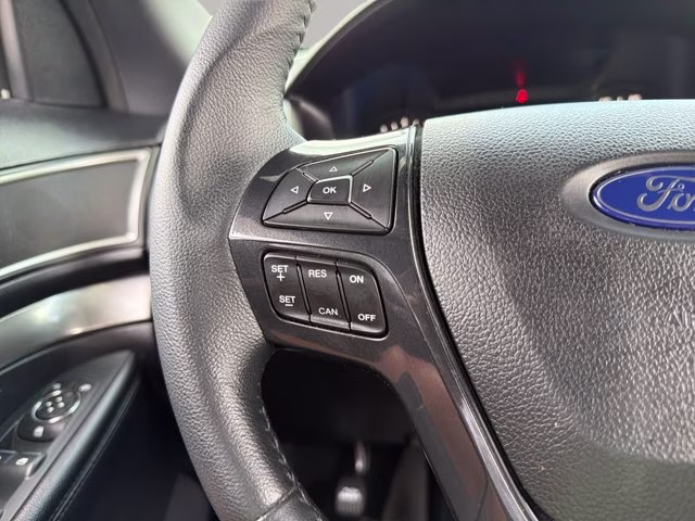 2019 Ingot Silver Ford Explorer XLT FWD SUV