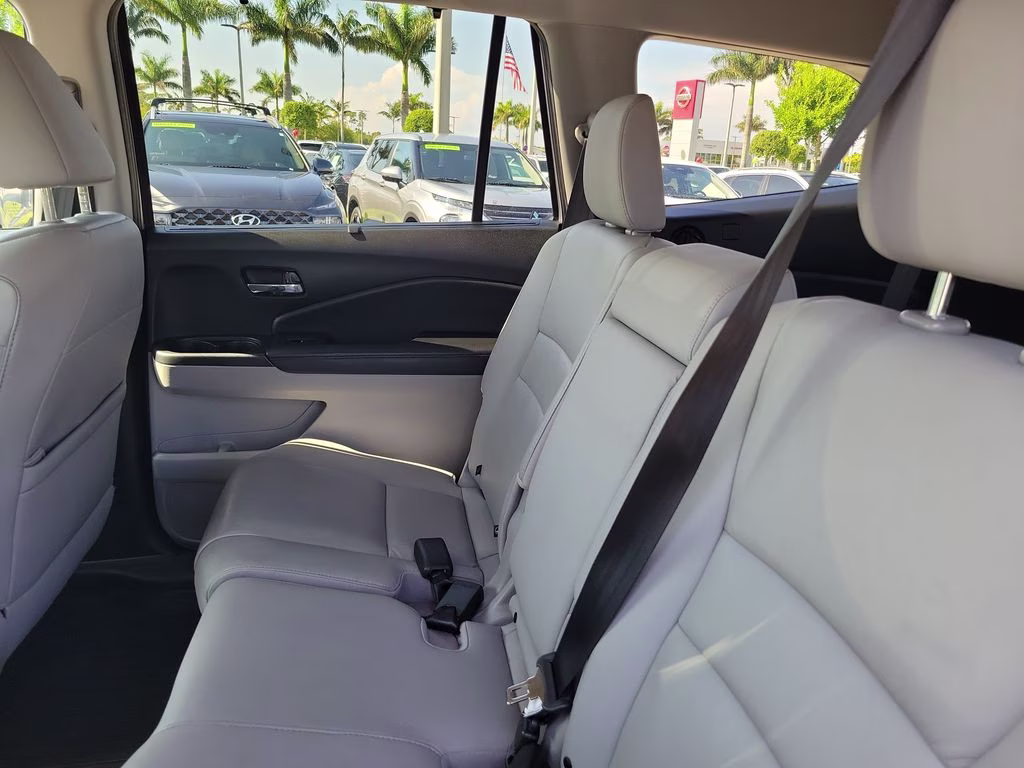 2022 Honda Pilot Special Edition FWD SUV