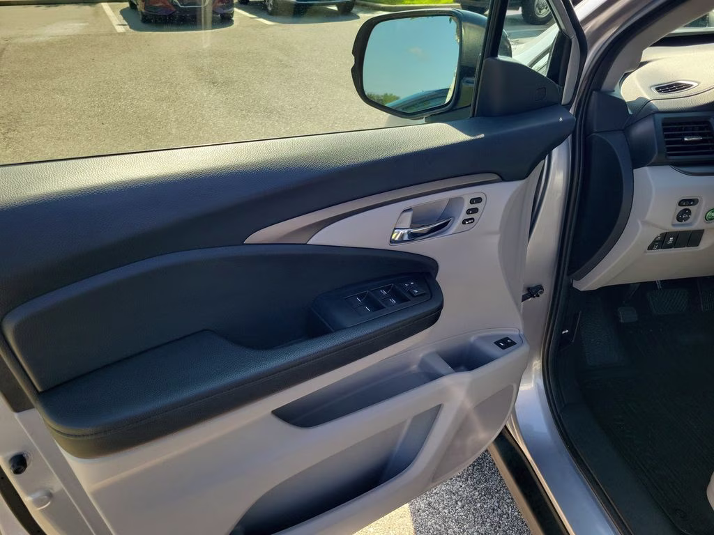 2022 Honda Pilot Special Edition FWD SUV