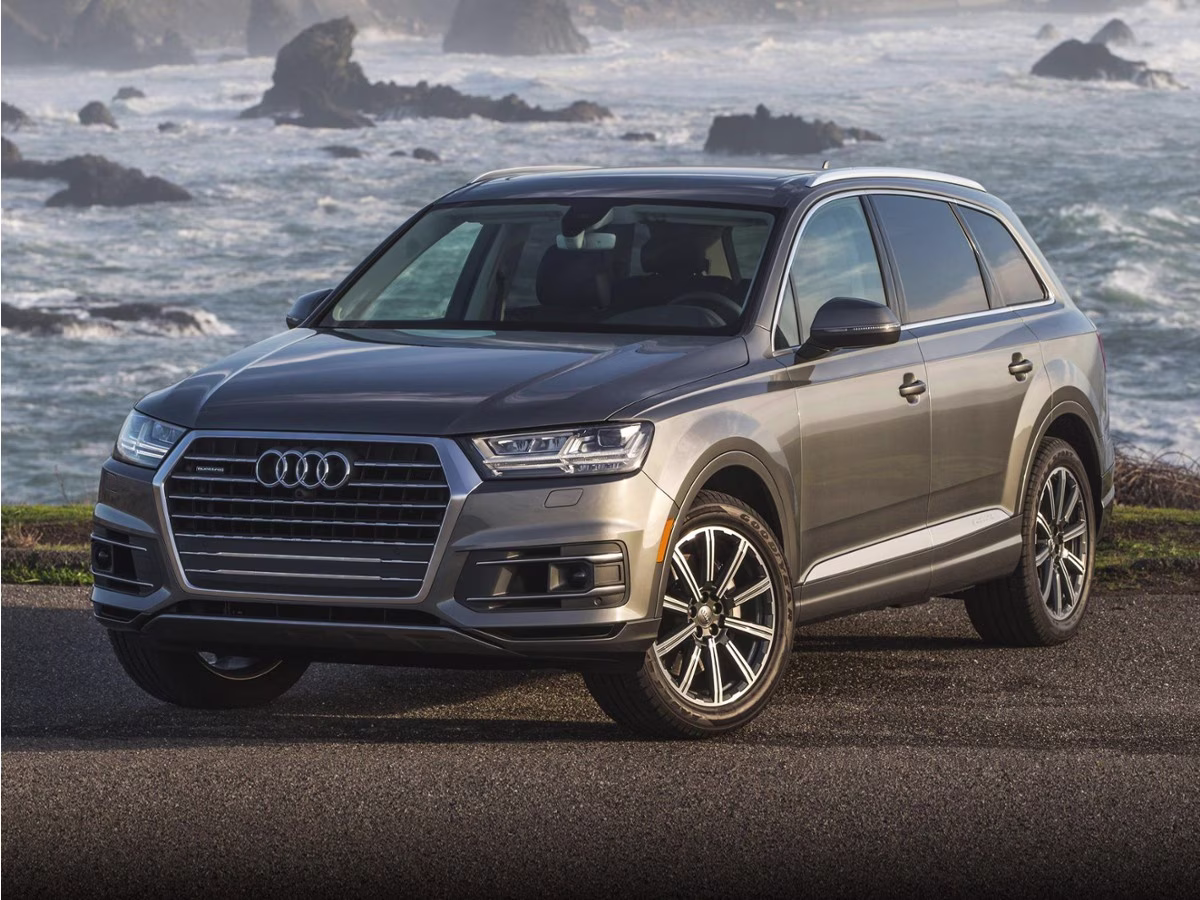2019 Gray Metallic Audi Q7 45 Premium Plus AWD SUV