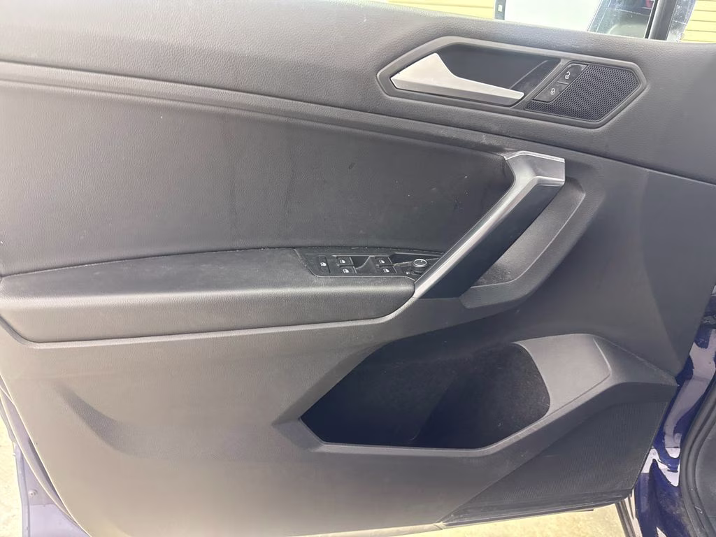 2021 Atlantic Blue Metallic Volkswagen Tiguan 2.0T SE FWD SUV