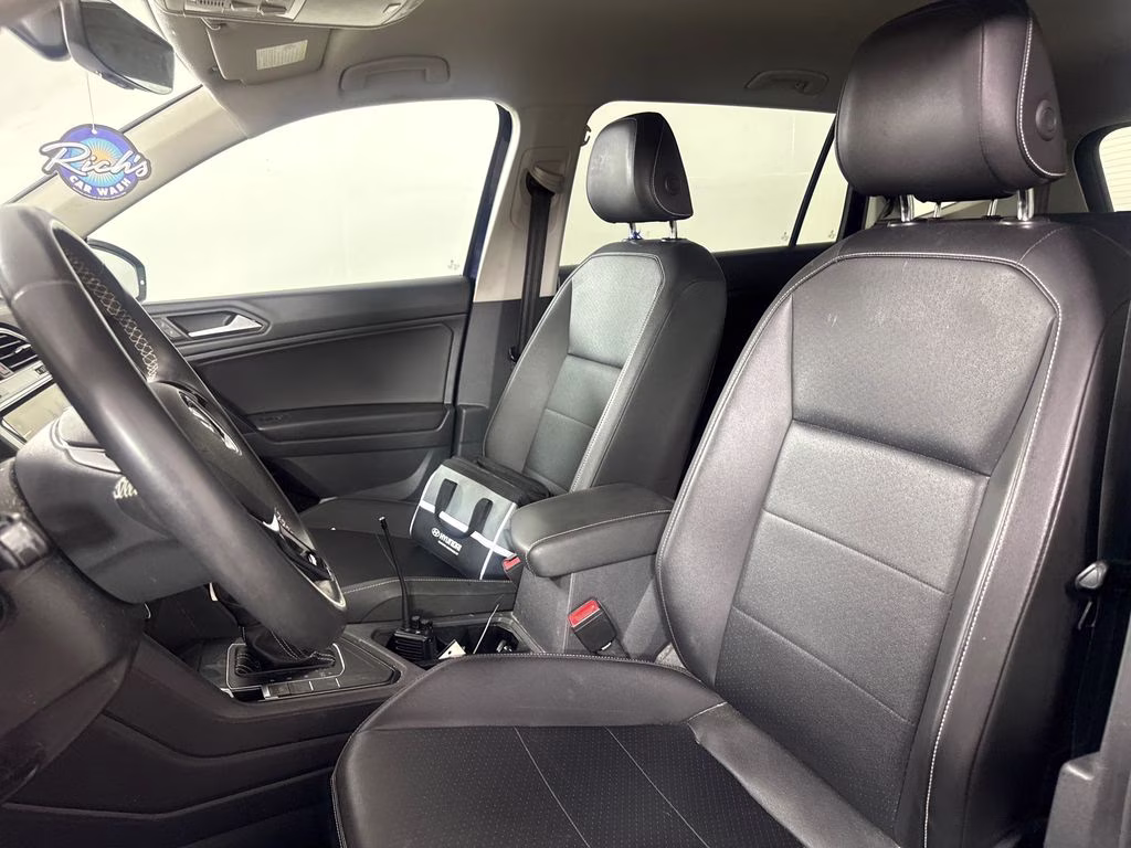 2021 Atlantic Blue Metallic Volkswagen Tiguan 2.0T SE FWD SUV